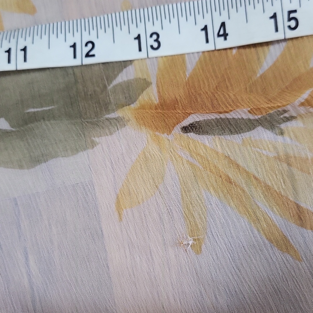 SUZUNOYA Yellow Green Floral made In Japan "Madame Kiyoka" Scarf Approx 35×36" - Picture 4 of 8